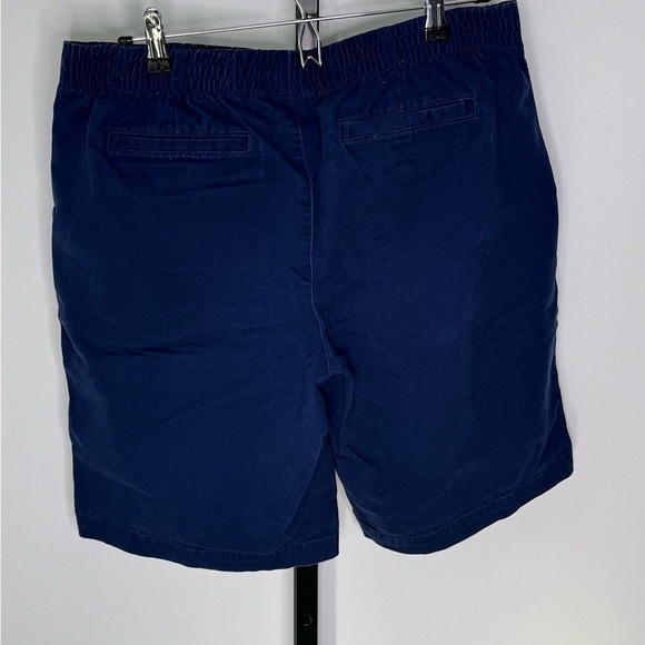 Lands' End Blue Flat Front Shorts Casual Style - Picture 3 of 9